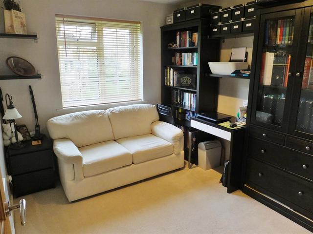  Image of 2 bedroom Flat for sale in Sycamore Close Carshalton SM5 at Carshalton Surrey Carshalton, SM5 2PS