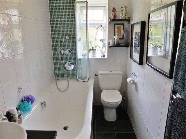  Image of 2 bedroom Flat for sale in Sycamore Close Carshalton SM5 at Carshalton Surrey Carshalton, SM5 2PS