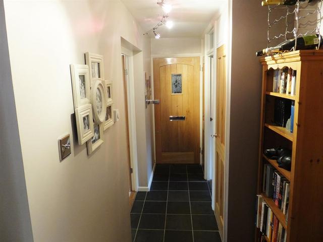  Image of 2 bedroom Flat for sale in Sycamore Close Carshalton SM5 at Carshalton Surrey Carshalton, SM5 2PS