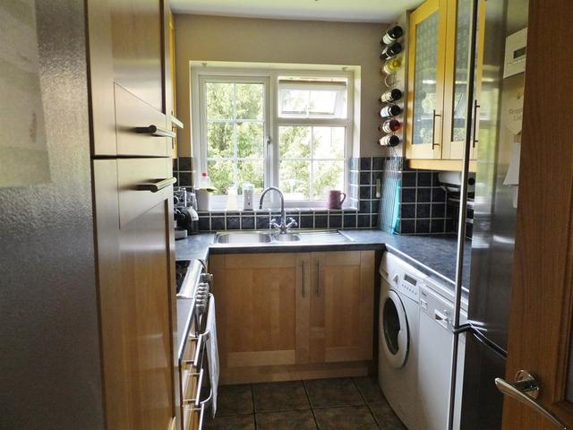  Image of 2 bedroom Flat for sale in Sycamore Close Carshalton SM5 at Carshalton Surrey Carshalton, SM5 2PS