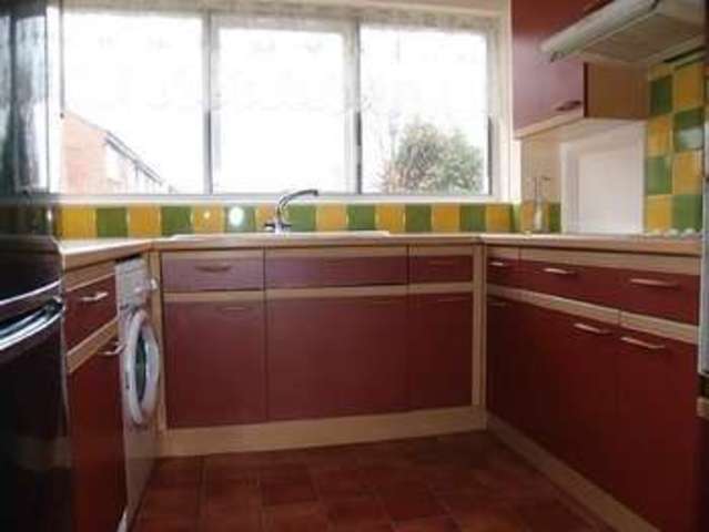 Image of 3 bedroom Flat to rent in Templemere Norwich NR3 at Norwich, NR3 4EQ