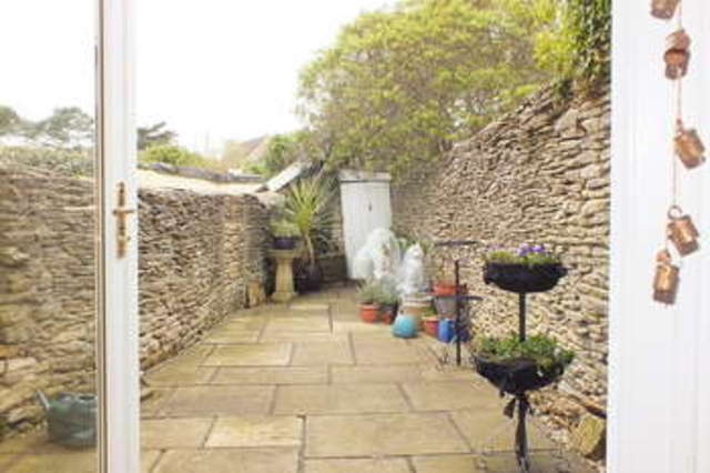  Image of 2 bedroom Cottage for sale in New Church Street Tetbury GL8 at Tetbury Gloucestershire, GL8 8DS