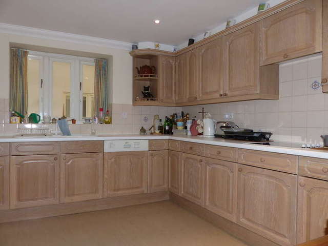  Image of 4 bedroom Cottage for sale in Charlton Road Tetbury GL8 at Tetbury Gloucestershire, GL8 8DY