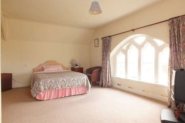  Image of 4 bedroom Cottage for sale in Charlton Road Tetbury GL8 at Tetbury Gloucestershire, GL8 8DY