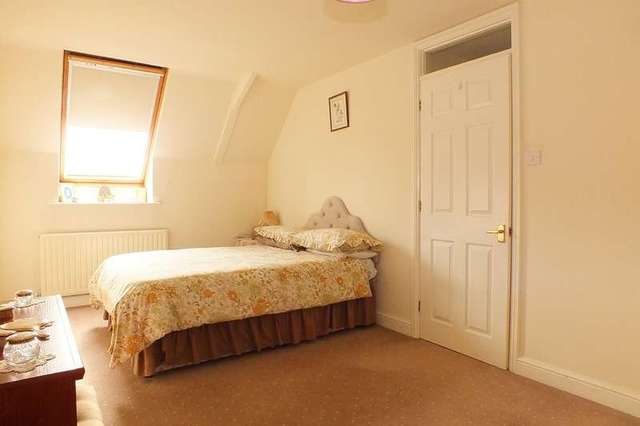  Image of 4 bedroom Cottage for sale in Charlton Road Tetbury GL8 at Tetbury Gloucestershire, GL8 8DY