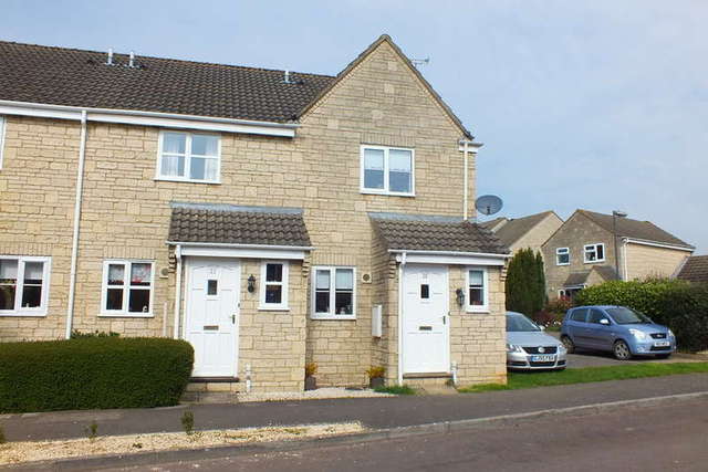  Image of 2 bedroom End of Terrace for sale in Northlands Way Tetbury GL8 at Tetbury Gloucestershire, GL8 8YT