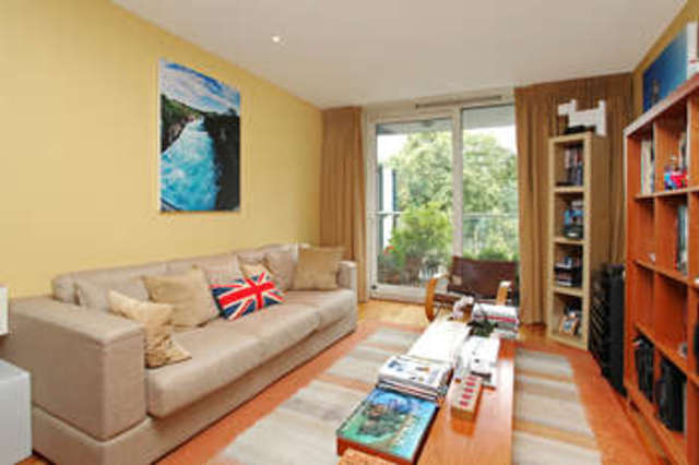  Image of 2 bedroom Flat for sale in Queenstown Road London SW8 at 334 Queenstown Road Battersea Park Nine Elms, SW8 4NP