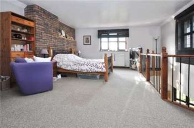  Image of 5 bedroom Detached house for sale in Radclive Road Gawcott Buckingham MK18 at Gawcott Buckingham Tingewick, MK18 4JB