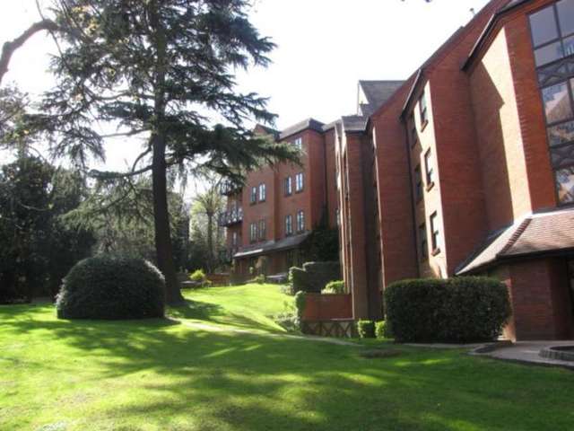  Image of 2 bedroom Apartment to rent in Peterborough Road Harrow-on-the-Hill Harrow HA1 at Peterborough Road  Harrow on the Hill, HA1 3DY