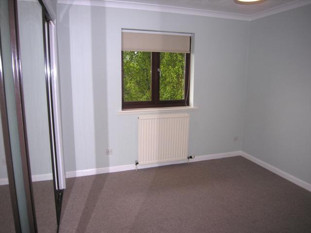  Image of 2 bedroom Flat to rent in The Paddock Clarkston Glasgow G76 at Busby Glasgow Glasgow, G76 8SL