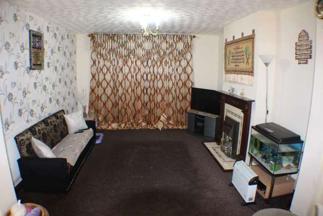  Image of 3 bedroom Detached house to rent in The Portwey Leicester LE5 at The Portway  Leicester, LE5 0PT