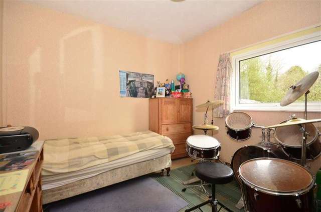  Image of 4 bedroom Bungalow for sale in The Street Ulcombe Maidstone ME17 at Ulcombe Maidstone Maidstone, ME17 1DR