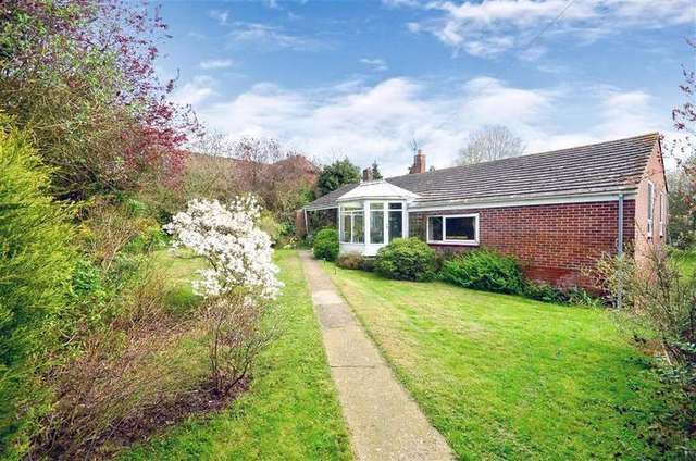  Image of 4 bedroom Bungalow for sale in The Street Ulcombe Maidstone ME17 at Ulcombe Maidstone Maidstone, ME17 1DR