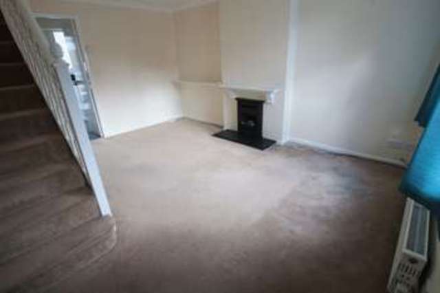  Image of 2 bedroom Semi-Detached house to rent in Thirlstane Firs Chandler