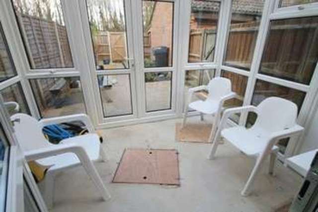  Image of 2 bedroom Semi-Detached house to rent in Thirlstane Firs Chandler