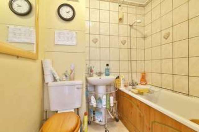  Image of 3 bedroom Terraced house for sale in Stonebridge Road London N15 at Stonebridge Road  London, N15 5NY