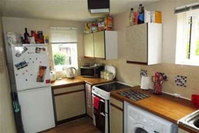  Image of 1 bedroom Flat to rent in Course Park Crescent Fareham PO14 at Fareham, PO14 4DW