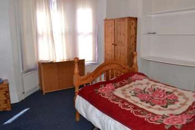  Image of 2 bedroom Flat to rent in Ross Street Cambridge CB1 at Ross Street Flat 1 Cambridge, CB1 3BP