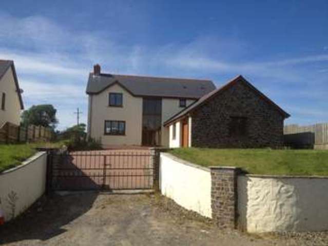  Image of 4 bedroom Detached house for sale in Maenclochog Clynderwen SA66 at Maenclochog Clynderwen Maenclochog, SA66 7LF