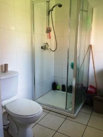  Image of 5 bedroom House Share to rent in Umberslade Road Selly Oak Birmingham B29 at Selly Oak West Midlands Selly Oak, B29 7RZ