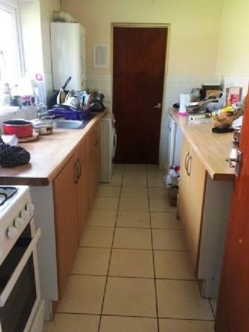  Image of 5 bedroom House Share to rent in Umberslade Road Selly Oak Birmingham B29 at Selly Oak West Midlands Selly Oak, B29 7RZ
