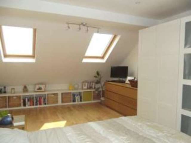  Image of 4 bedroom Semi-Detached house for sale in Underne Avenue London N14 at London  Osidge, N14 7ND