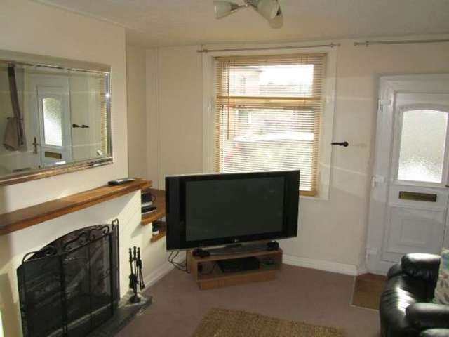  Image of 2 bedroom Terraced house to rent in Union Street Congleton CW12 at Union Street  Congleton, CW12 1JB