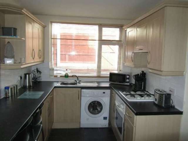  Image of 2 bedroom Terraced house to rent in Union Street Congleton CW12 at Union Street  Congleton, CW12 1JB