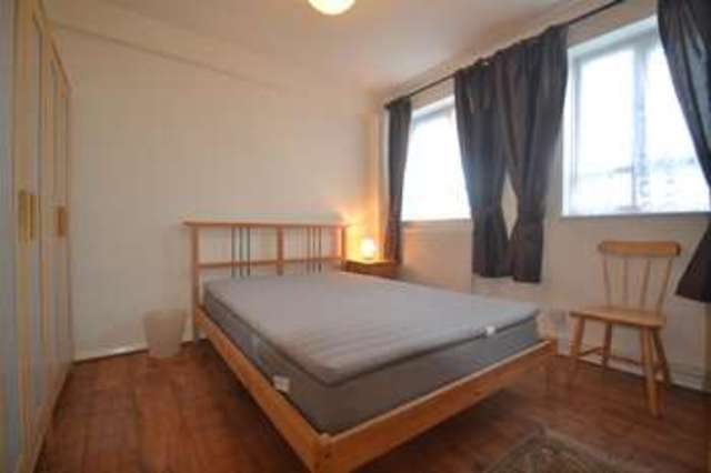  Image of 3 bedroom Apartment to rent in Urmston Drive London SW19 at Wimbledon Park, SW19 6SG