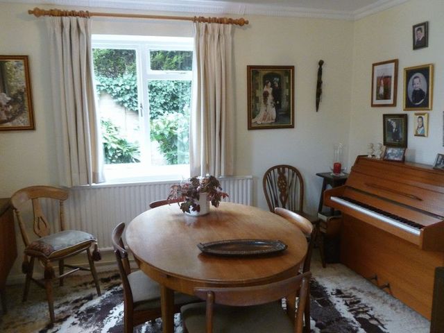  Image of 3 bedroom Detached house for sale in Vicarage Road Wigginton Tring HP23 at Vicarage Road  Wigginton, HP23 6DZ