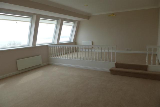  Image of 3 bedroom Penthouse for sale in Victoria Court The Crescent Filey YO14 at The Crescent Filey Filey, YO14 9LJ