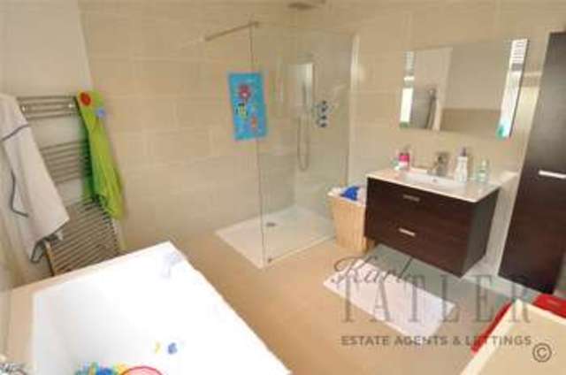  Image of 4 bedroom Semi-Detached house to rent in Victoria Road West Kirby Wirral CH48 at West Kirby Wirral West Kirby, CH48 3HJ