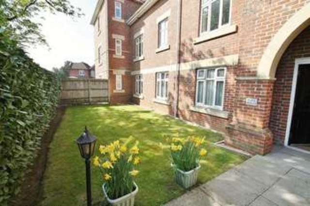  Image of 2 bedroom Flat for sale in Walter Bigg Way Wallingford OX10 at Walter Bigg Way  Wallingford, OX10 8FA