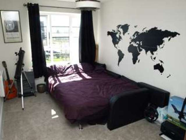  Image of 2 bedroom Apartment for sale in Wallis Square Farnborough GU14 at Wallis Square  Farnborough, GU14 7GU