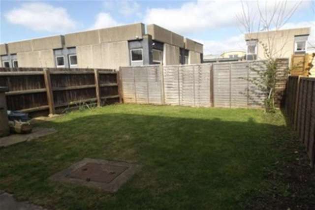  Image of 2 bedroom Detached house to rent in Kelso Court Peterborough PE4 at Peterborough, PE4 6AU