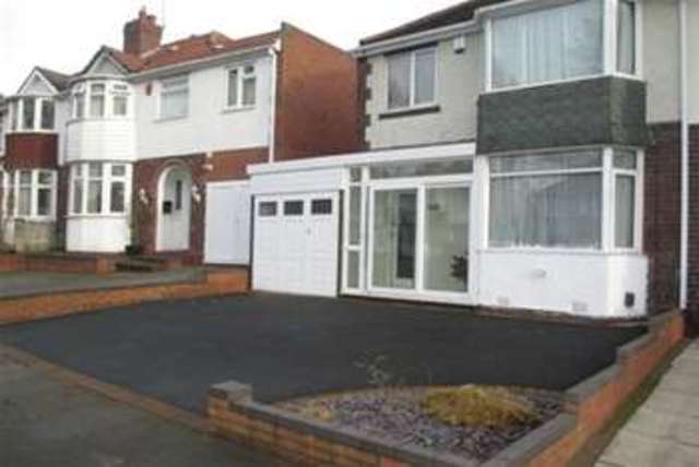  Image of 3 bedroom Detached house to rent in Warren Hill Road Kingstanding Birmingham B44 at Birmingham, B44 8ET