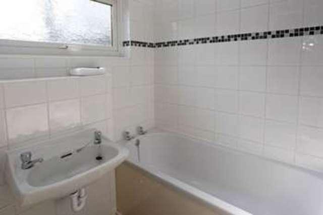  Image of 3 bedroom Terraced house to rent in Waverley Telford TF7 at Waverley Woodside Telford, TF7 5LU