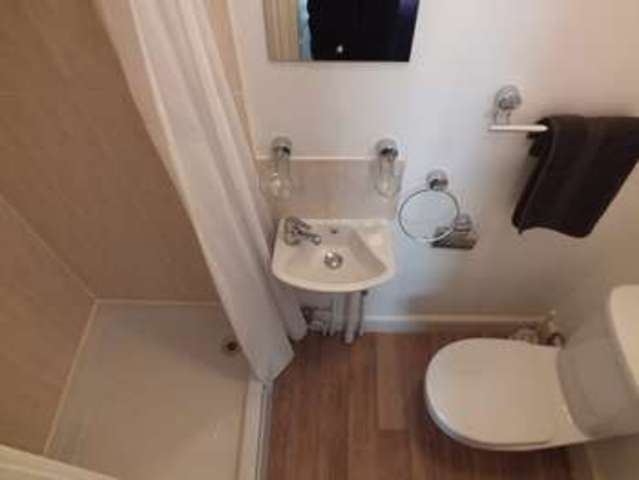  Image of 1 bedroom Detached house to rent in Waylen Street Reading RG1 at Reading Berkshire Reading, RG1 7UR