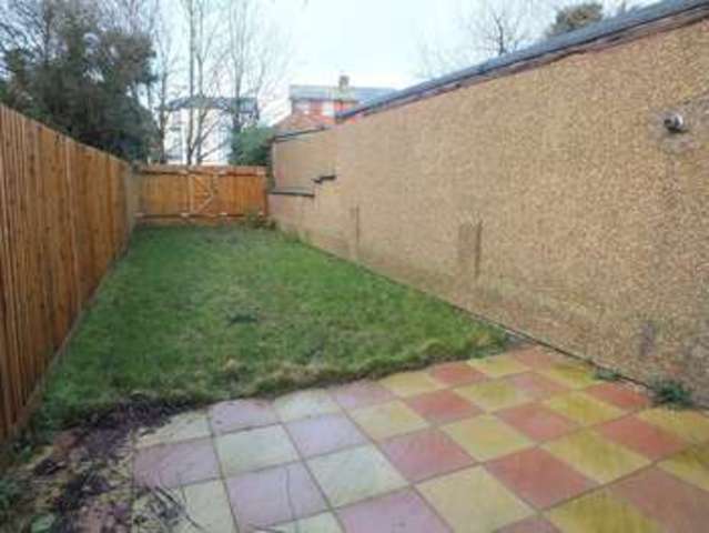  Image of 1 bedroom Detached house to rent in Waylen Street Reading RG1 at Reading Berkshire Reading, RG1 7UR