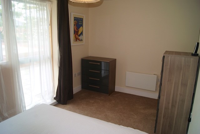  Image of 2 bedroom Apartment to rent in Weevil Lane Gosport PO12 at Weevil Lane  Gosport, PO12 1FP
