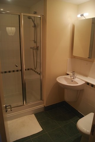  Image of 2 bedroom Apartment to rent in Weevil Lane Gosport PO12 at Weevil Lane  Gosport, PO12 1FP
