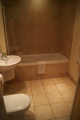  Image of 2 bedroom Apartment to rent in Weevil Lane Gosport PO12 at Weevil Lane  Gosport, PO12 1FP