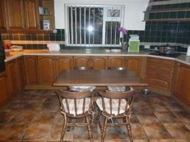  Image of 3 bedroom Property to rent in Wellington Walk Westbury-on-Trym Bristol BS10 at Wellington Walk Westbury on Trym Bristol, BS10 5EU