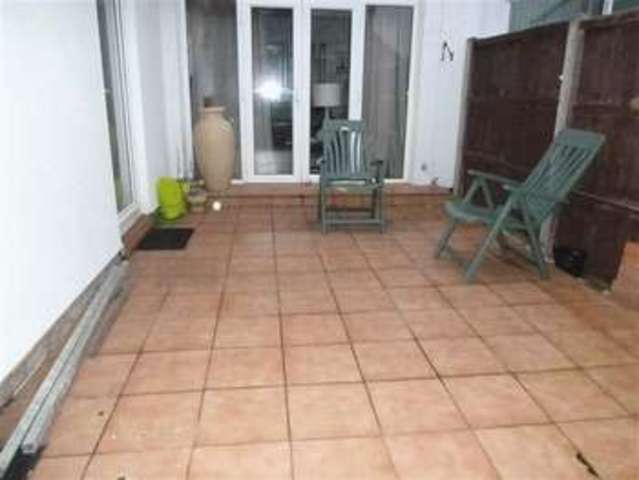  Image of 3 bedroom Property to rent in Wellington Walk Westbury-on-Trym Bristol BS10 at Wellington Walk Westbury on Trym Bristol, BS10 5EU