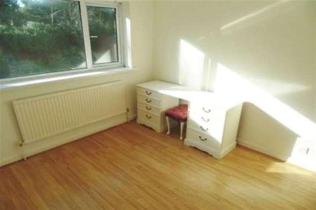  Image of 3 bedroom Detached house to rent in Wembley Gardens Bramcote Nottingham NG9 at Nottingham, NG9 3FE