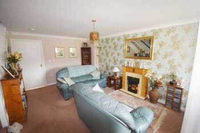  Image of 2 bedroom Semi-Detached house for sale in Longcroft Avenue Halton Aylesbury HP22 at Longcroft Avenue  Wendover, HP22 5PT