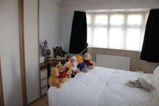 Image of 2 bedroom Detached house for sale in Wendover Road Staines TW18 at Wendover Road  Staines-Upon-Thames, TW18 3DD