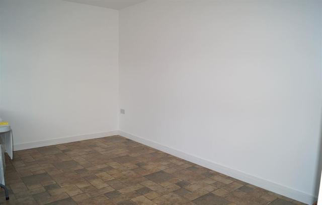  Image of 3 bedroom End of Terrace for sale in West Avenue Hayes UB3 at Hayes Middlesex Hayes, UB3 2EY