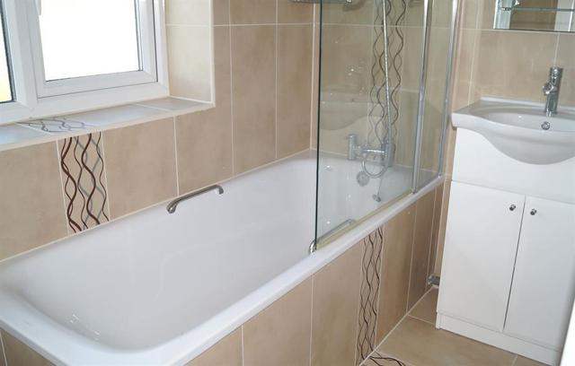  Image of 3 bedroom End of Terrace for sale in West Avenue Hayes UB3 at Hayes Middlesex Hayes, UB3 2EY
