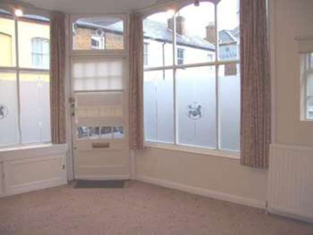  Image of 1 bedroom Flat to rent in West Street Harrow-on-the-Hill Harrow HA1 at West Street  Harrow on the Hill, HA1 3ER